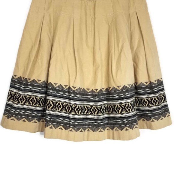 Ann Taylor LOFT Tan Pleated Skirt Size 0 - Picture 6 of 8